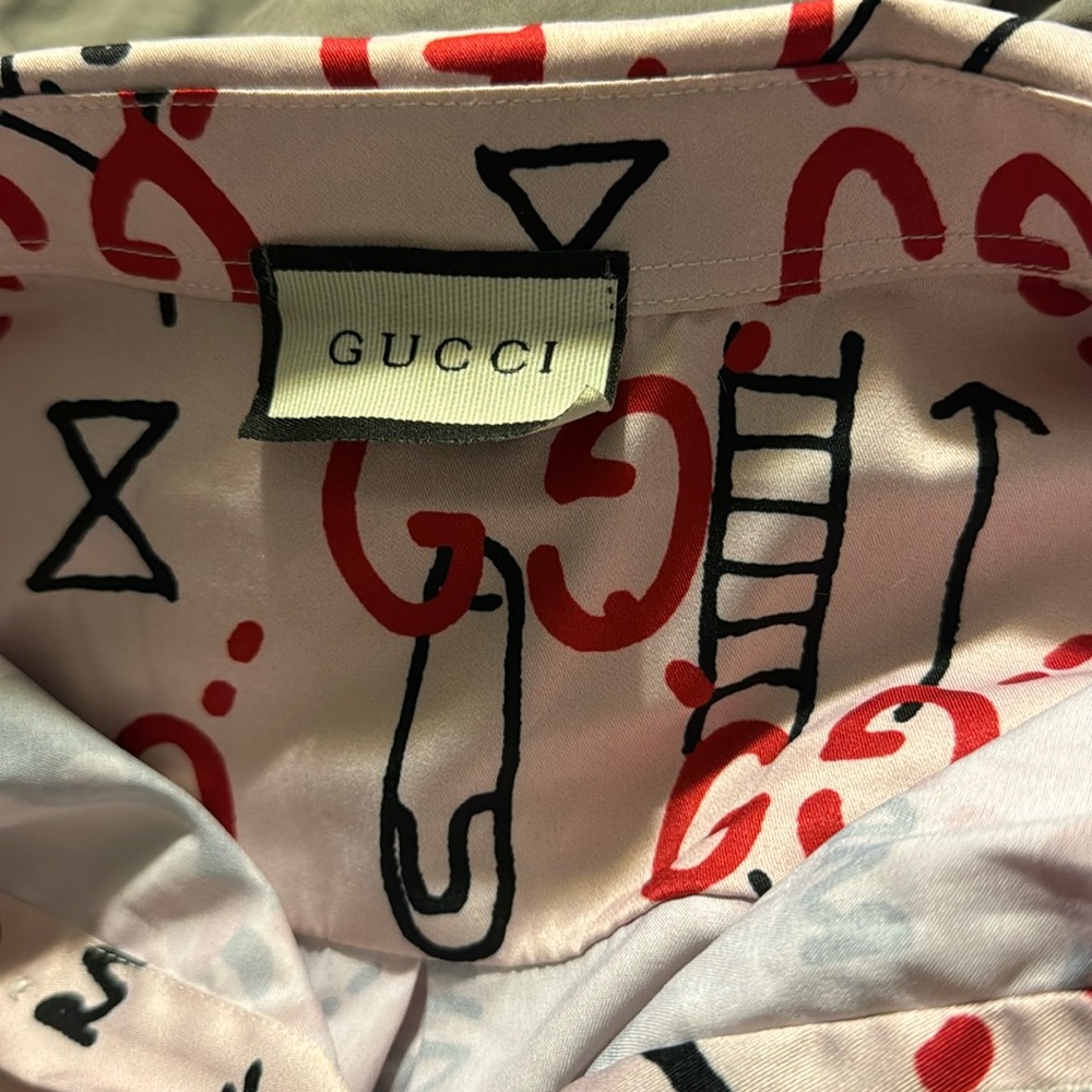 Gucci botton up